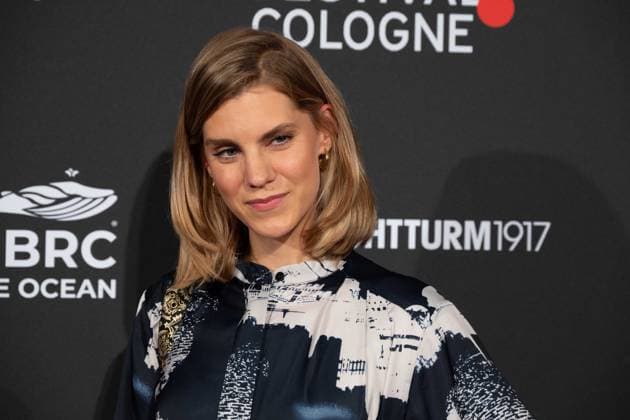 Bettine Langehein, actress, red carpet, red carpet show, arrival, arrival, Film Festival Cologne awards in Cologne, 26 10 2022