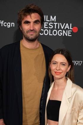 Bianca HAUDA, presenter, Marco WOLTER, editor, red carpet, red carpet show, arrival, arrival, Film Festival Cologne awards in Cologne, 26 10 2022