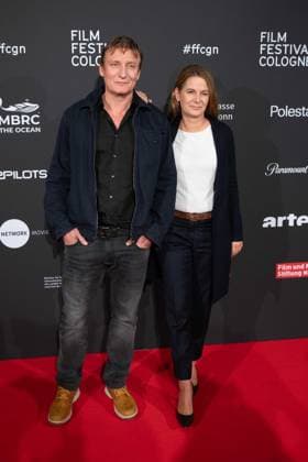 Oliver MASUCCI, actor, Tanit KOCH, journalist, red carpet, red carpet show, arrival, arrival, Film Festival Cologne awards in Cologne, 26 10 2022