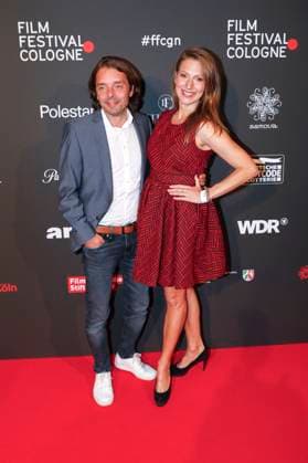 Mara Bergmann with partner Alex Hoffmann at the Cologne Awards ceremony at the 33 Film Festival Cologne 2023 at E Werk Cologne, 26 10 2023. Foto:xR.xSchmiegeltx xFuturexImagex cologne_awards_3084