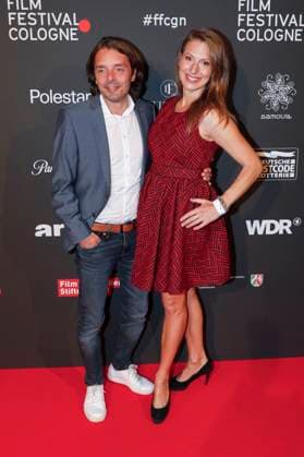 Mara Bergmann with partner Alex Hoffmann at the Cologne Awards ceremony at the 33 Film Festival Cologne 2023 at E Werk Cologne, 26 10 2023. Foto:xR.xSchmiegeltx xFuturexImagex cologne_awards_3085