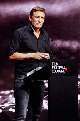 Oliver Masucci at the Cologne Awards ceremony at the 33 Film Festival Cologne 2023 at E Werk Cologne, 26 10 2023. Foto:xR.xSchmiegeltx xFuturexImagex cologne_awards_3203