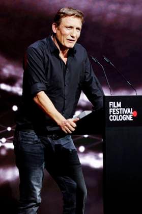Oliver Masucci at the Cologne Awards ceremony at the 33 Film Festival Cologne 2023 at E Werk Cologne, 26 10 2023. Foto:xR.xSchmiegeltx xFuturexImagex cologne_awards_3205