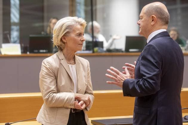 News Themen der Woche KW43 News Bilder des Tages European Commission President Ursula Von der Leyen and Chancellor of Germany Olaf Scholz pictured during a meeting on the second day of the European council, at the European Union headquarters in Brussels, Friday 27 October 2023.  HATIMxKAGHAT 78632990