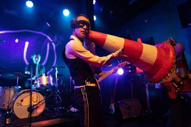 Entertainment Themen der Woche KW43 October 26, 2023, Oslo, Copenhagen, Norway: Oslo, Norway. 26th, October 2023. The Swedish indie rock band Bob Hund performs a live concert at Blaa in Oslo. Here singer Thomas Oberg is seen live on stage. Oslo Norway - ZUMAg262 20231026_zea_g262_048 Copyright: xPer-OttoxOppix