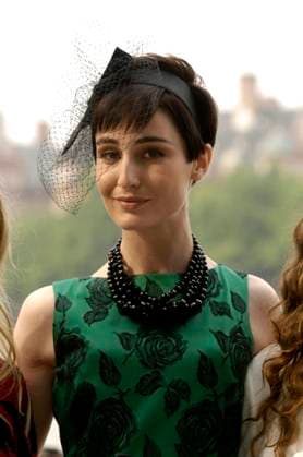 Marks and Spencer s new fashion Ad. M&S launch their new Television Ad campaign. The new ad shows the models Twiggy, Erin O Connor Laura Bailey, Noemie Lenoir and newcomer Elizabeth Jagger sight seeing around London wearing M&S s new Autumn Collection. South Bank, London. Photo Shows: Erin O Connor. Date: 12.09.2006, Credit:Photoshot Avalon United Kingdom, London  Copyright: xPhotoshotx xAvalonx 0506106339