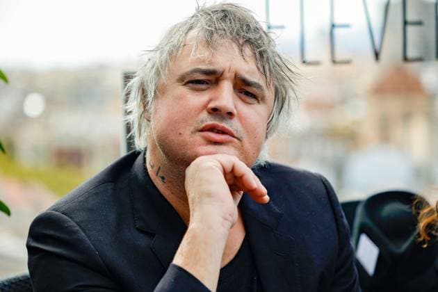 Entertainment Themen der Woche KW43 Entertainment Bilder des Tages Pete Doherty Presents The Documentary About His Life - Barcelona Musician Pete Doherty poses during the presentation of the documentary Peter Doherty: Stranger in my own Skin at the In-Edit Festival at the Calderon Hotel in Barcelona, Oct. 28, 2023, in Barcelona, Catalonia, Spain. The documentary is about the life of British rock singer Peter Doherty and his struggle with hard drug addiction. Director and keyboardist Katia deVidas, who is also Peter Doherty s wife, filmed the artist over a 10-year period. Now, that raw, intimate footage is the source of the 90-minute film that documents the descent into hell of the singer and lyricist of the well-known British punk rock band, The Libertines, just when his popularity was at its peak. Photo  Copyright: xEuropaxPress ABACAx 873654_004 EuropaxPress ABACAx 873654_004