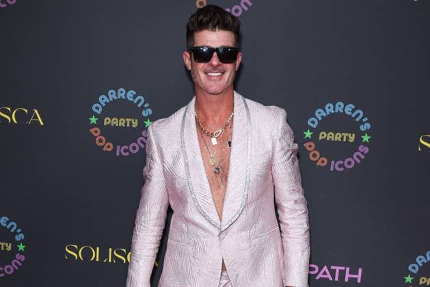 Darren Dzienciol Pop Icons Halloween Party - LA American singer, songwriter and record producer Robin Thicke arrives at Darren Dzienciol s Pop Icons Halloween Party 2023 Presented By Solisca Tequila and PATH Water held at a Private Residence on October 27, 2023 in Beverly Hills, Los Angeles, CA, USA. Photo by Xavier Collin Image Press Agency ABACAPRESS.COM Los Angeles CA United States  Copyright: xCollinxXavier ImagexPressxAgencyxABACAx 873656_207 CollinxXavier ImagexPressxAgencyxABACAx 873656_207