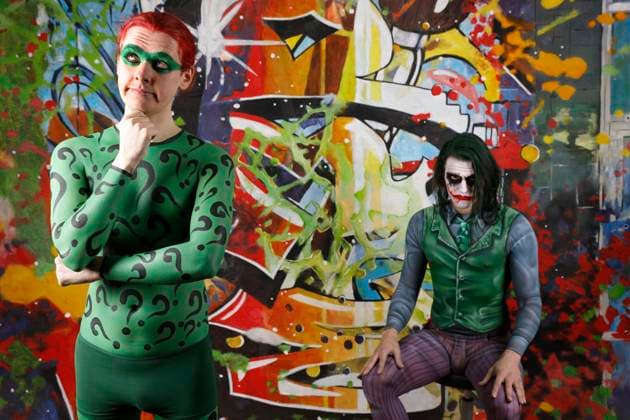 From the FARBKÖRPER calendar 2024 Geek Art Bodypainting and Transformaking Joker meets Riddler Photoshooting with Patrick Kiel as Joker and Paul Skupin as Riddler in the studio Düsterwald in Hameln A project of the photographer Tschiponnique Skupin and the Bodypainters and Transformakers Enrico Lein Foto:xT.xSkupinx xFuturexImagex farbkoerper_kalender_3005