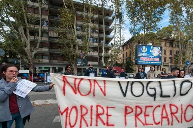 ROME, ITALY - OCTOBER 31 Protest by temporary teachers of Afam, the Higher Artistic and Musical Education, who demonstrate in front of the MIUR headquarters due to the expiry of their contract and the risk of losing their jobs. Ps: the photo can be used respecting the context in which it was taken, and without intent to defame the decorum of the people represented.  Copyright: xStefanoxRonchinix xipa-agency.nex xStefanoxRonchinix IPA_IPA41341385