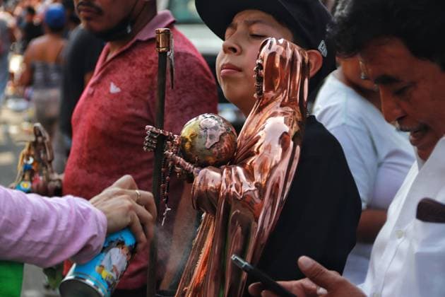 October 31, 2023 in Mexico City, Mexico: Hundreds of devotees of the Santa Muerte also known as White Girl visit the altar located at Morelos colony, to celebrate the 22nd anniversary of its founding, in the brave neighborhood of Tepito. On October 31, 2023. In Mexico City. Mexico City Mexico - ZUMAe321 20231031_zia_e321_001 Copyright: xCarlosxSantiagox