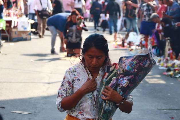 October 31, 2023 in Mexico City, Mexico: Hundreds of devotees of the Santa Muerte also known as White Girl visit the altar located at Morelos colony, to celebrate the 22nd anniversary of its founding, in the brave neighborhood of Tepito. On October 31, 2023. In Mexico City. Mexico City Mexico - ZUMAe321 20231031_zia_e321_007 Copyright: xCarlosxSantiagox