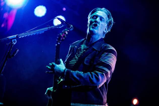 Bilder des Jahres 2023, Entertainment 11 November Entertainment Themen der Woche KW44 Entertainment Bilder des Tages AMSTERDAM - The American rock band Queens of the Stone Age with singer and guitarist Josh Homme during a performance in the Ziggo Dome. ANP PAUL BERGEN netherlands out - belgium out  Copyright: xx x482993723x originalFilename: 482993723.jpg