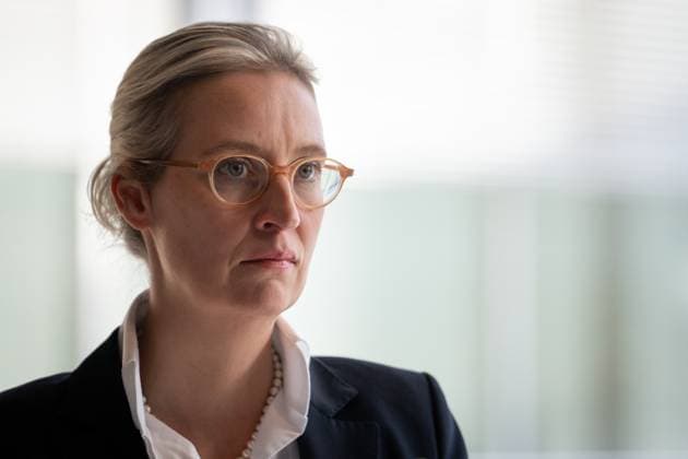 Dr. Alice Weidel auf der Fraktionsebene im Bundestag Aktuell, 07.11.2023, Berlin, Dr. Alice Weidel im Portrait auf der Fraktionsebene im Vorfeld der Fraktionssitzung der AfD Bundestagsfraktion im Reichstagsgebaeude Berlin Berlin Deutschland *** Dr Alice Weidel at the parliamentary group level in the Bundestag Current, 07 11 2023, Berlin, Dr Alice Weidel in portrait at the parliamentary group level in the run-up to the parliamentary group meeting of the AfD Bundestag parliamentary group in the Reichstag building Berlin Berlin Germany