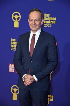 Volker Wissing AWARDING THE GOLDEN STEERING WHEEL 2023 at the Axel Springer Tower in Berlin on 07 11 2023
