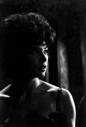 Film Irma La Douce Actress Shirley MacLaine portrait at the set of the film Hollywood, CA USA  Copyright: xLeoxFuchsx R0332-MacLaine-ILD