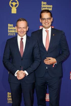 The Golden Steering Wheel 2023 Volker Wissing and Claudius Senst at the Golden Steering Wheel 2023 award ceremony at the Axel Springer Tower on 07 11 2023 in Berlin Copyright: xEventpressxKochanx