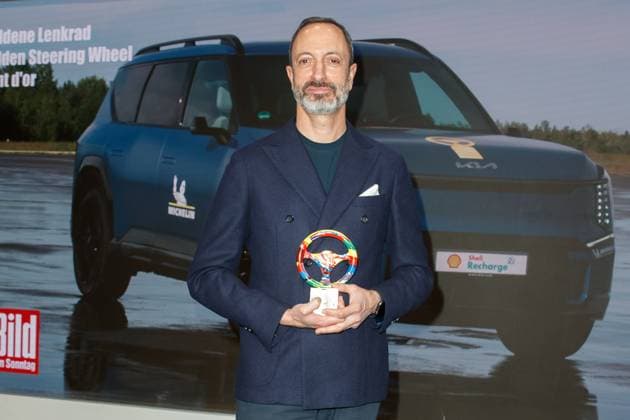 The Golden Steering Wheel 2023 Karim Habib at the Golden Steering Wheel 2023 award ceremony at the Axel Springer Tower on 07 11 2023 in Berlin Copyright: xEventpressxKochanx