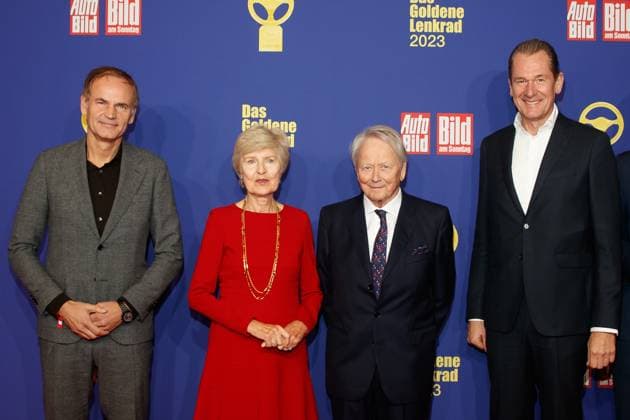 The Golden Steering Wheel 2023 Oliver Blume, Friede Springer, Wolfgang Porsche and Mathias Döpfner at the award ceremony for the Golden Steering Wheel 2023 at the Axel Springer Tower on 07 11 2023 in Berlin Copyright: xEventpressxKochanx