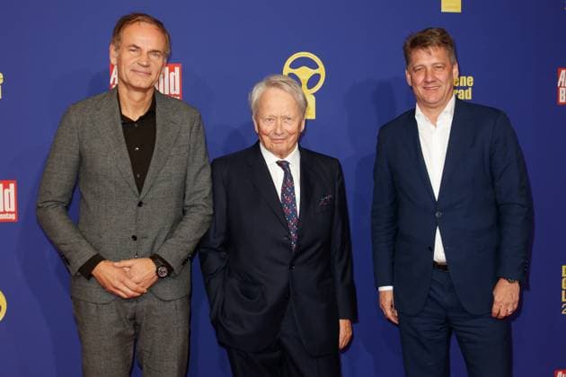 The Golden Steering Wheel 2023 Oliver Blume, Wolfgang Porsche and Gernot Döllner at the Golden Steering Wheel 2023 award ceremony at the Axel Springer Tower on 07 11 2023 in Berlin Copyright: xEventpressxKochanx