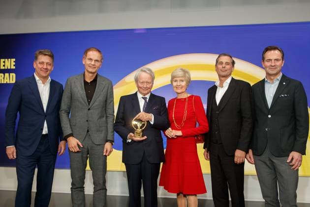 The Golden Steering Wheel 2023 Gernot Döllner, Oliver Blume, Wolfgang Porsche, Friede Springer, Klaus Zellmer, Thomas Schäfer at the award ceremony of the Golden Steering Wheel 2023 at the Axel Springer Tower on 07 11 2023 in Berlin Copyright: xEventpressxKochanx