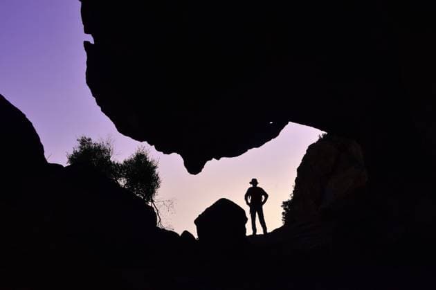 Wanderer am Abend in der Hoehle von Senino, Weltnaturerbe, Frankreich, Korsika, Golfe de Porto wanderer in cave of Senino, unesco world heritage, France, Corsica, Golfe de Porto BLWS697514 *** Hikers on Evening in the Cave from Senino, World Heritage Site, France, Corsica, Golfe de Porto Hikers in Cave of Senino, Unesco World heritage, France, Corsica, Golfe de Porto BLWS697514 Copyright: xblickwinkel P.xRoyerx