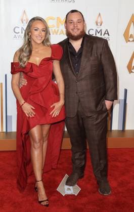 The 2023 CMA Awards at Bridgestone Arena Featuring: Luke combs Where: Nashville, Tennessee, United States When: 09 Nov 2023 Credit: Judy Eddy Cover Images EDITORIAL USE ONLY. NOT FOR USE BY NEWSPAPERS BASED IN THE UK. Copyright: xJudyxEddyx 53195165