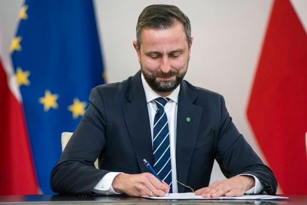 November 10, 2023, Warsaw, Poland: Wladyslaw Kosiniak-Kamysz, leader of the Polish People s Party, signs the coalition agreement in the Parliament. The leaders of Polish opposition parties have signed a coalition agreement that lays out a road map for governing the nation over the next four years. The parties collectively won a majority of votes in last month™s parliamentary election. Their candidate to be the next prime minister is Donald Tusk, a former prime minister who leads the largest of the opposition parties, the centrist Civic Platform. Tusk said the parties worked to seal their agreement a day before the Independence Day holiday, adding that, We wanted to show that we are ready to take responsibility for our homeland. He s - ZUMAs197 20231110_aaa_s197_080 Copyright: xAttilaxHusejnowx
