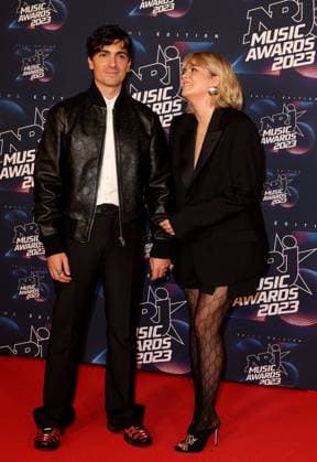 Photocall de la 25eme cÃ rÃ monie des NRJ Music Awards (NMA) au palais des Festivals et des Congres de Cannes Florian Rossi et sa compagne Louane au photocall de la 25eme cÃ rÃ monie des NRJ Music Awards (NMA) au palais des Festivals et des Congres de Cannes, France, le 10 novembre 2023. Dominique Jacovides Bestimage Celebs attend the 25th NRJ Music Awards - Red Carpet arrivals at Palais des Festivals in Cannes, France, on November 10, 2023. Cannes France  Copyright: xDOMINIQUExJACOVIDESx xBESTIMAGExDOMINIQUExJACOVIDESx xBESTIMAGEx
