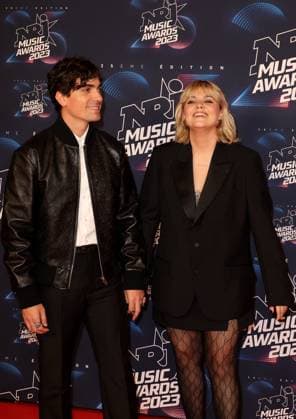 Photocall de la 25eme cÃ rÃ monie des NRJ Music Awards (NMA) au palais des Festivals et des Congres de Cannes Florian Rossi et sa compagne Louane au photocall de la 25eme cÃ rÃ monie des NRJ Music Awards (NMA) au palais des Festivals et des Congres de Cannes, France, le 10 novembre 2023. Dominique Jacovides Bestimage Celebs attend the 25th NRJ Music Awards - Red Carpet arrivals at Palais des Festivals in Cannes, France, on November 10, 2023. Cannes France  Copyright: xDOMINIQUExJACOVIDESx xBESTIMAGExDOMINIQUExJACOVIDESx xBESTIMAGEx