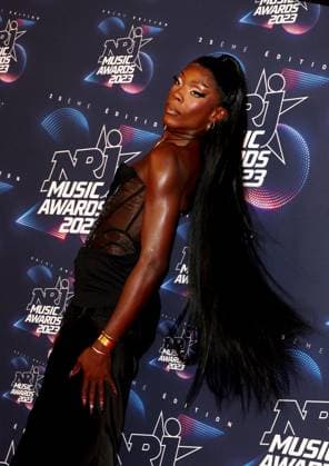 Photocall de la 25eme cÃ rÃ monie des NRJ Music Awards (NMA) au palais des Festivals et des Congres de Cannes La drag-queen Keiona (Kevin Kouassi) au photocall de la 25eme cÃ rÃ monie des NRJ Music Awards (NMA) au palais des Festivals et des Congres de Cannes, France, le 10 novembre 2023. Dominique Jacovides Bestimage Celebs attend the 25th NRJ Music Awards - Red Carpet arrivals at Palais des Festivals in Cannes, France, on November 10, 2023. Cannes France  Copyright: xDOMINIQUExJACOVIDESx xBESTIMAGExDOMINIQUExJACOVIDESx xBESTIMAGEx