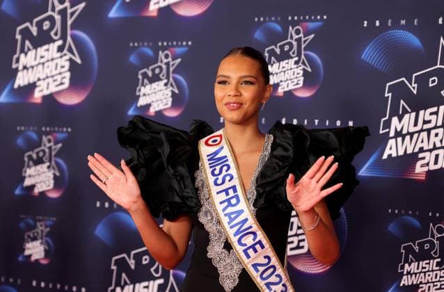 Photocall de la 25eme cÃ rÃ monie des NRJ Music Awards (NMA) au palais des Festivals et des Congres de Cannes Indira Ampiot, Miss France 2023 au photocall de la 25eme cÃ rÃ monie des NRJ Music Awards (NMA) au palais des Festivals et des Congres de Cannes, France, le 10 novembre 2023. Dominique Jacovides Bestimage Celebs attend the 25th NRJ Music Awards - Red Carpet arrivals at Palais des Festivals in Cannes, France, on November 10, 2023. Cannes France  Copyright: xDOMINIQUExJACOVIDESx xBESTIMAGExDOMINIQUExJACOVIDESx xBESTIMAGEx