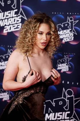 Photocall de la 25eme cÃ rÃ monie des NRJ Music Awards (NMA) au palais des Festivals et des Congres de Cannes La youtubeuse OcÃ ane au photocall de la 25eme cÃ rÃ monie des NRJ Music Awards (NMA) au palais des Festivals et des Congres de Cannes, France, le 10 novembre 2023. Dominique Jacovides Bestimage Celebs attend the 25th NRJ Music Awards - Red Carpet arrivals at Palais des Festivals in Cannes, France, on November 10, 2023. Cannes France  Copyright: xDOMINIQUExJACOVIDESx xBESTIMAGExDOMINIQUExJACOVIDESx xBESTIMAGEx
