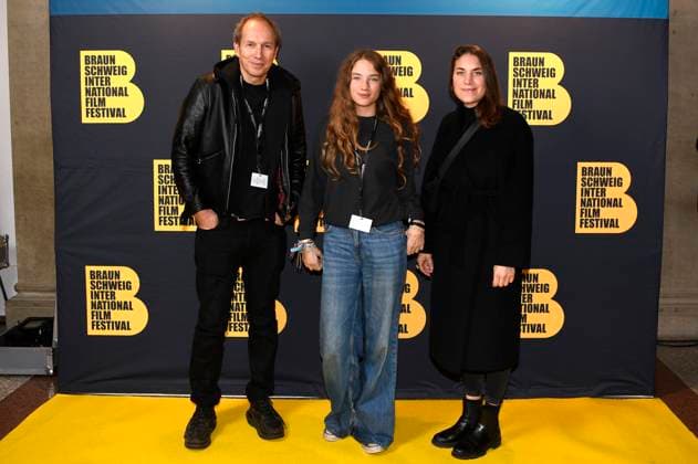 Eline Doenst with companion at the award ceremony of the 37 Braunschweig International Film Festival in the Great House of the Braunschweig State Theater Braunschweig, 11 11 2023 Foto:xC.xNiehausx xFuturexImagex biff_3102