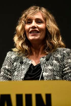 Cecile de France receives the Europa as European Acting Award at the award ceremony of the 37 Braunschweig International Film Festival in the Great House of the Braunschweig State Theater Braunschweig, 11 11 2023 Foto:xC.xNiehausx xFuturexImagex biff_3127