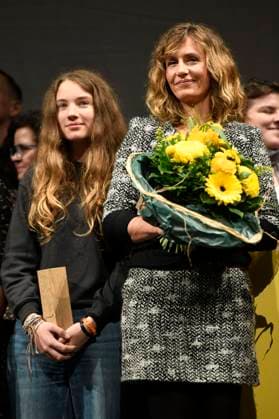 Eline Doenst Braunschweig Film Award for Best Newcomer and Cecile de France the Europa as European Acting Award at the award ceremony of the 37 Braunschweig International Film Festival in the Great House of the Braunschweig State Theater Braunschweig, 11 11 2023 Foto:xC.xNiehausx xFuturexImagex biff_3134