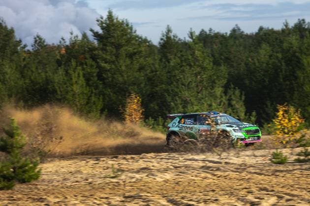 Boxberg OL - Hunderte Besucher kommen zur 26. Lausitz Rallye 11.11.2023 Boxberg Oberlausitz Fotograf: EHL Media Tim Meyer im Bild: Raul Jeets (EST) und Andrus Toom (EST) belegten im neuen Skoda Fabia RS Rally2 bei der Lausitz-Rallye den zweiten Platz. Am Wochenende sind erneut Hunderte Besucher in die Region um Boxberg gekommen, um bei der Lausitz Rallye 2023 dabei zu sein. Die Internationale Lausitz-Rallye ist mit ihren einzigartigen Wertungsprüfungen im ehemaligen Tagebaugelände bei Teams und Fans ein Höhepunkt im Rallye-Kalender. Es ist bereits die 26. Auflage des Rennens im sächsisch-brandenburgischen Grenzgebiet. Boxberg Oberlausitz Sachsen Deutschland *** Boxberg OL Hundreds of visitors come to the 26 Lausitz Rally 11 11 2023 B Copyright: xEHLxMedia TimxMeyerx 231111_lausitz-rallye-boxberg_4