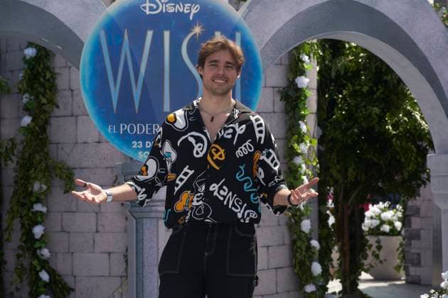 November 13, 2023, Mexico City, Ciudad de Mexico, Mexico: November 12, 2023, Mexico City, Mexico: Jorge Blanco attends the blue carpet for Wish by Walt Disney film premiere at Cinepolis Plaza Universidad. on November 12, 2023 in Mexico City, Mexico. Mexico City Mexico - ZUMAe321 20231113_zea_e321_024 Copyright: xJaimexNogales xEyepixxGroupx