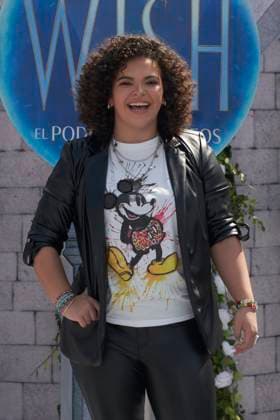 November 13, 2023, Mexico City, Ciudad de Mexico, Mexico: November 12, 2023, Mexico City, Mexico: Lucero Mijares Hogaza attend the blue carpet for Wish by Walt Disney film premiere at Cinepolis Plaza Universidad. on November 12, 2023 in Mexico City, Mexico. Mexico City Mexico - ZUMAe321 20231113_zea_e321_082 Copyright: xJaimexNogales xEyepixxGroupx