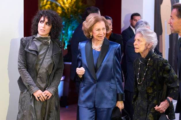 13-11-2023 Madrid Queen Sofia and Princess Irene of Greece attend the 38th edition of the BMW painting prize concert at the royal theatre in Madrid. No Spain Â  Copyright: xPPEx