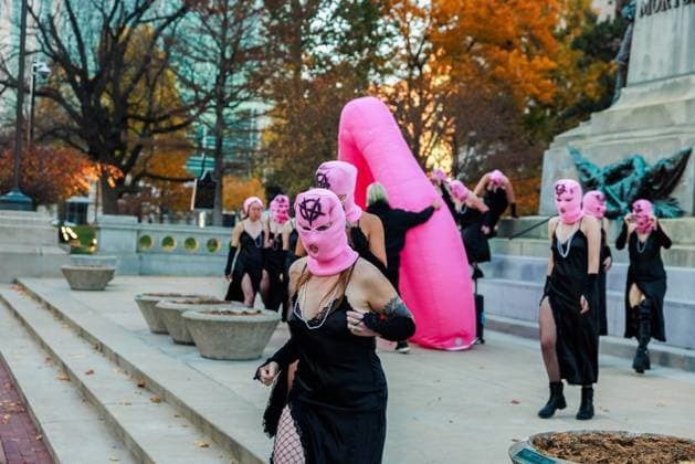Pussy Riot films a music video to protest Indiana’s near total abortion ban in Indianapolis, USA - 14 Nov 2023 Russian activist group Pussy Riot films a music video for a song titled, God Save Abortion, to protest Indiana’s near total abortion ban, on the steps of the Indiana Statehouse in Indianapolis. Nadya Tolokonnikova, a founder of Pussy Riot, who is wanted by the Russian government, directed the filming. Indianapolis United States Copyright: xJeremyxHoganx xSOPAxImagesx 111423_JRH_PussyRiotIN_0466