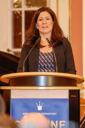 Senator Katharina Günther Wünsch at the award ceremony for the Golden Pea 2023 in Berlins Rotes Rathaus