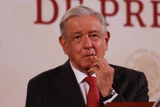November 15, 2023 in Mexico City, Mexico: Mexican President, Andres Manuel Lopez Obrador, gesticulates while talk during his daily briefing conference in front of media at the National Palace. on November 15, 2023 in Mexico City, Mexico. Mexico City Mexico - ZUMAe321 20231115_zia_e321_017 Copyright: x<authorx