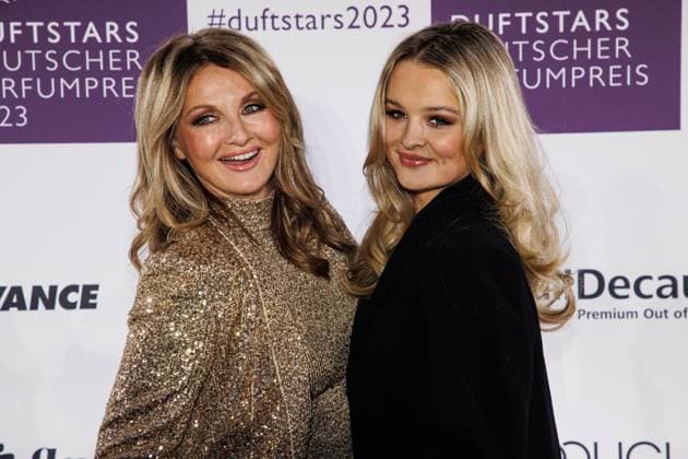 16 11 2023 Düsseldorf Duftstars German Perfume Award 2023 Here Frauke Ludowig with daughter Nele Düsseldorf Rheinterassen North Rhine-Westphalia Germany