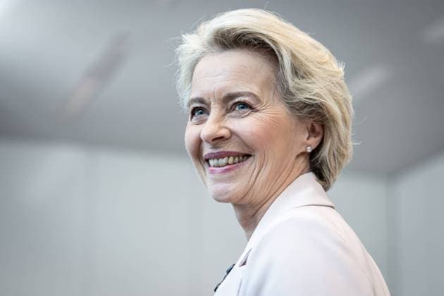CDU Kongress Strategische Partnerschaften im Indo-Pazifik im Deutschen Bundestag Ursula von der Leyen Praesidentin der Europaeischen Kommission zu Gast auf dem Kongress der CDU CSU Bundestragsfraktion zum Thema Strategische Partnerschaften im Indo-Pazifik: Abhaengigkeiten verringern, Handel ausbauen, China-Strategie umsetzen im Deutschen Bundestag, Berlin, 16.11.2023 Berlin Berlin Deutschland *** CDU Congress Strategic Partnerships in the Indo-Pacific in the German Bundestag Ursula von der Leyen President of the European Commission as guest at the Congress of the CDU CSU parliamentary group on the topic of Strategic Partnerships in the Indo-Pacific Reduce dependencies, expand trade, implement China strategy in the German Bundestag, Berlin