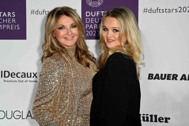 German Perfume Award Duftstars on 16 11 2023 at the Rheinterrasse in Düsseldorf The 31 German Perfume Award Duftstars will be presented on 16 11 2023 at the Rheinterrasse in Düsseldorf Frauke Ludowig, left and Nele Ludowig, right xJFx