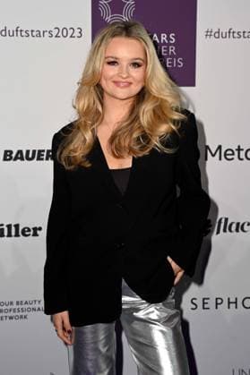 German Perfume Award Duftstars on 16 11 2023 at the Rheinterrasse in Düsseldorf The award ceremony for the 31st German Perfume Award Duftstars will take place on 16 11 2023 at the Rheinterrasse in Düsseldorf Nele Ludowig xJFx