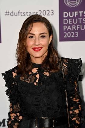 German Perfume Award Duftstars on 16 11 2023 at the Rheinterrasse in Düsseldorf The award ceremony for the 31st German Perfume Award Duftstars will take place on 16 11 2023 at the Rheinterrasse in Düsseldorf Nina Moghaddam xJFx