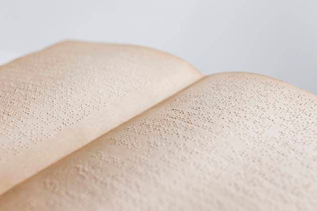 Portrait Old Braille book Copyright: imageBROKER OleksandrxLatkun ibxole09831250.jpg
