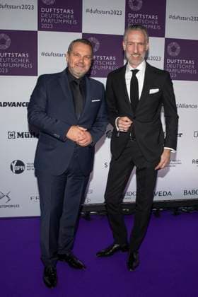 vl Udo Heuser, CEO Nobilis Group Fragrance Foundation with Andreas Fuhlisch, Managing Director VKE Kosmetikverband Fragrance Foundation DUFTSTARS 2023 German Perfume Award Presentation of the German perfume award DUFTSTARS by the Fragrance Foundation on 16 11 2023, Rheinterrassen, Duesseldorf